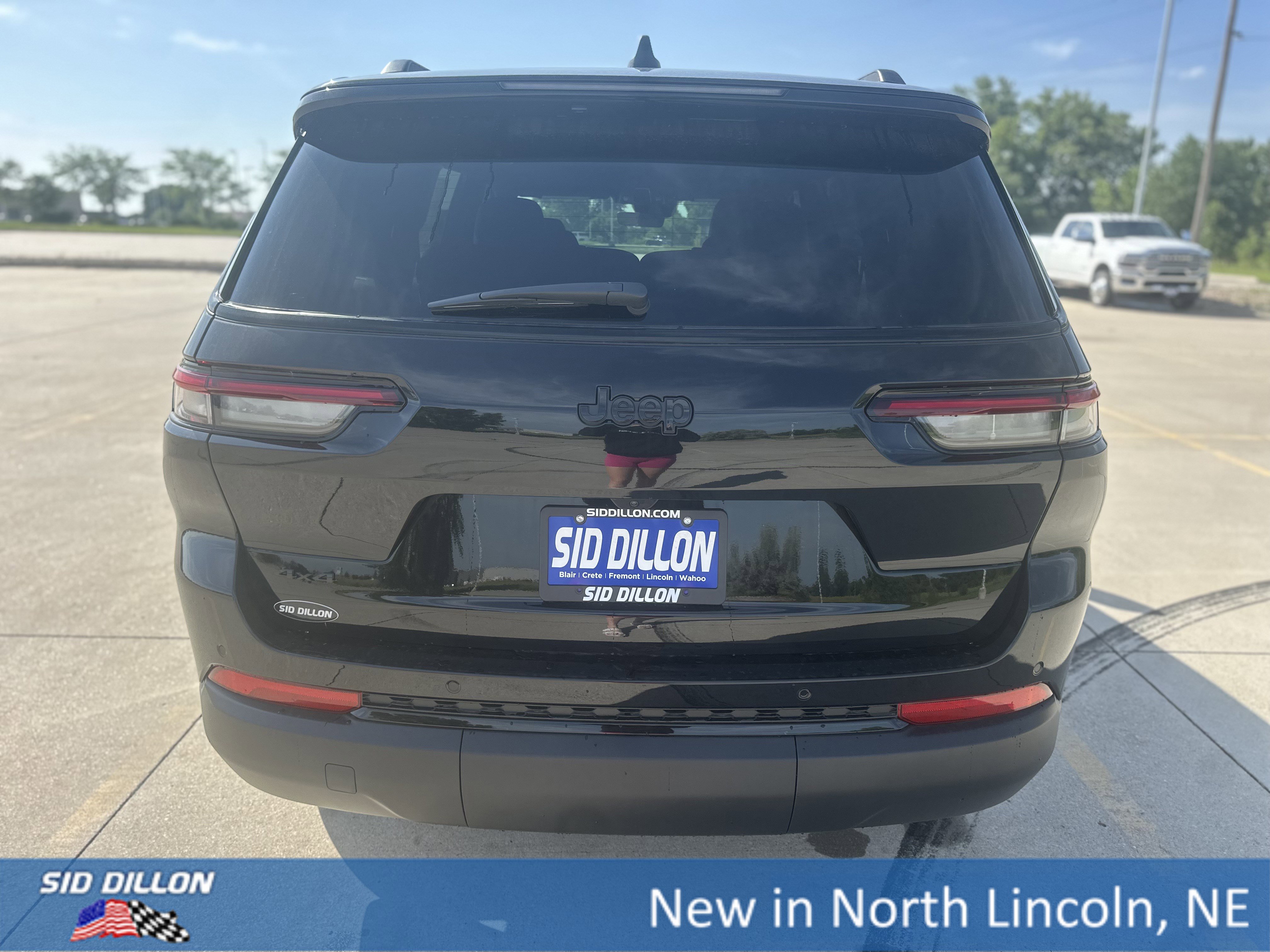 2025 Jeep Grand Cherokee Altitude X photo 3
