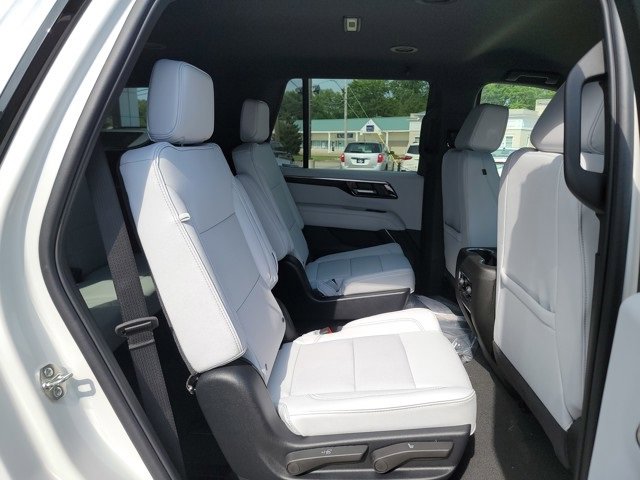 2025 Chevrolet Tahoe Premier photo 16