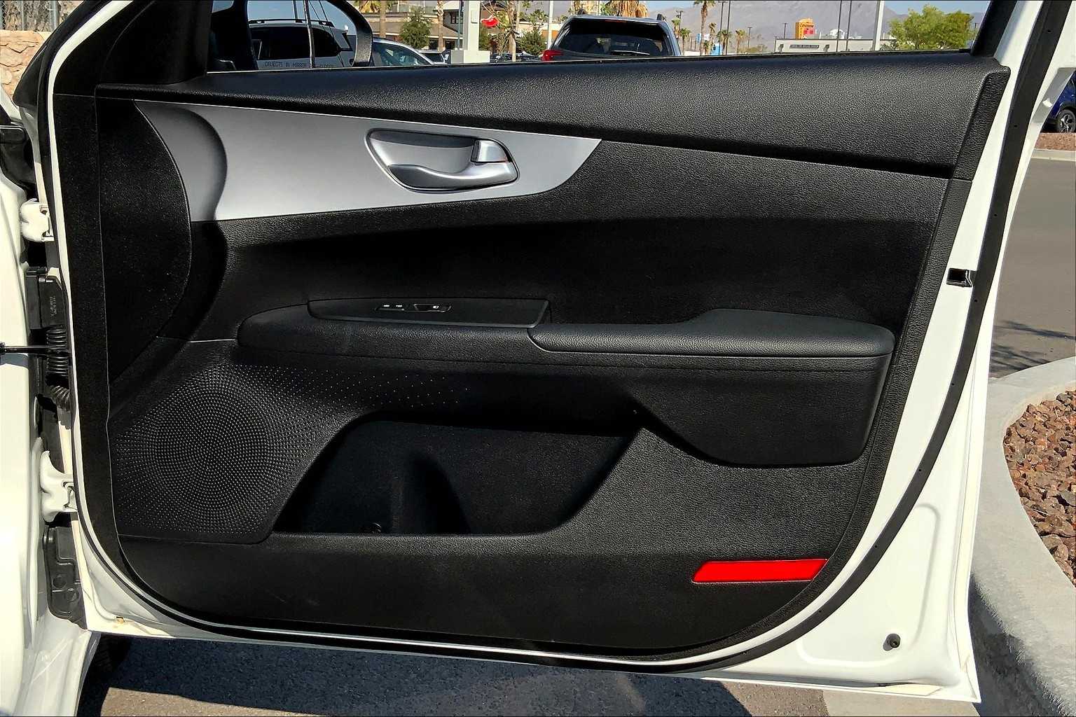 2023 Kia Forte LXS photo 19