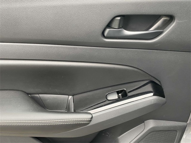 2023 Nissan Altima 2.5 SV photo 12