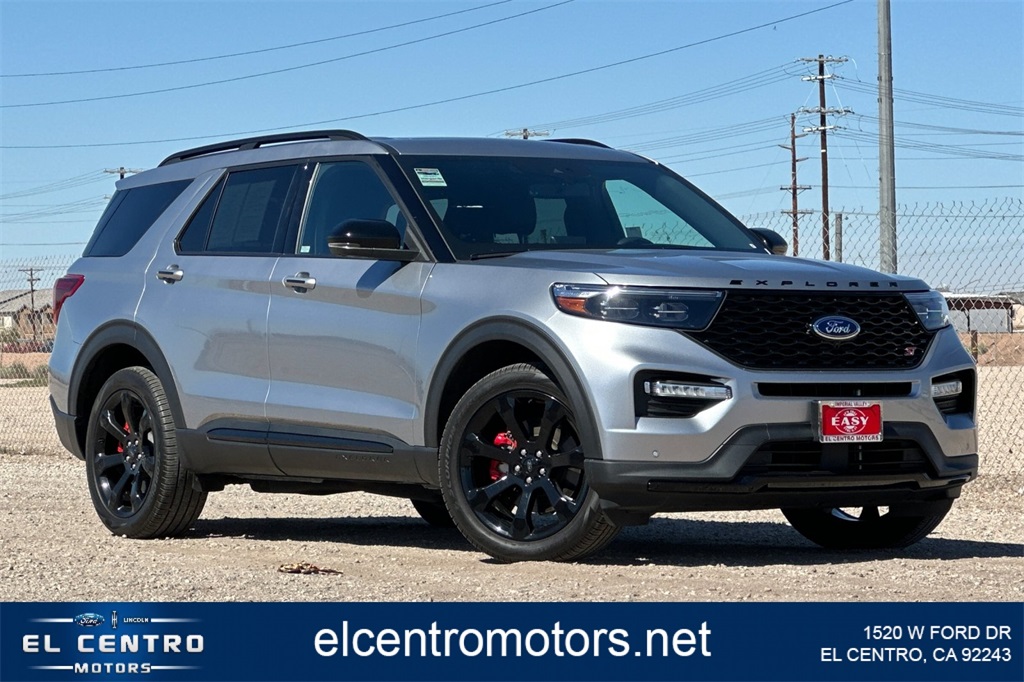 2023 Ford Explorer ST's photo