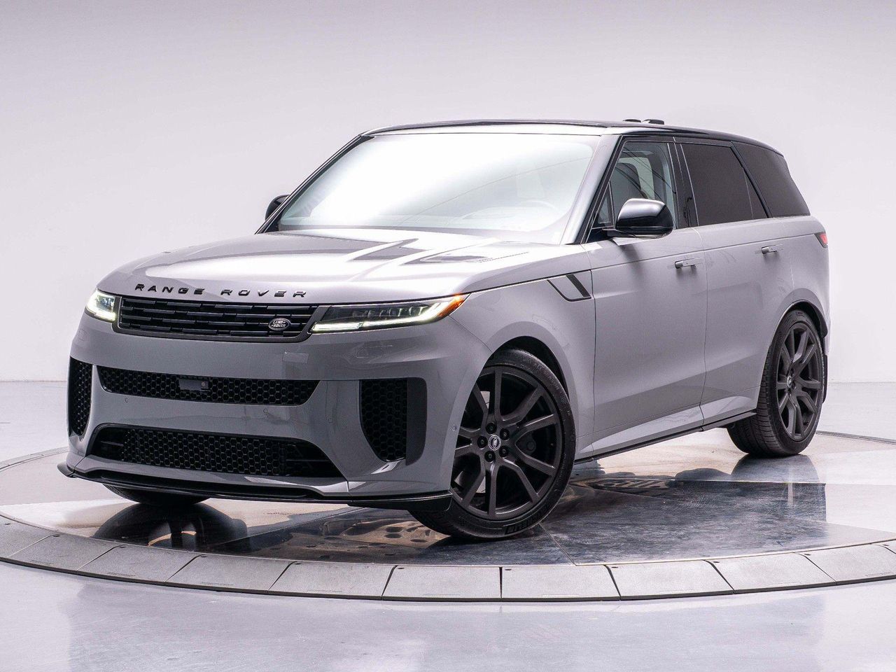 2025 Land Rover Range Rover Sport SV Edition Two's photo