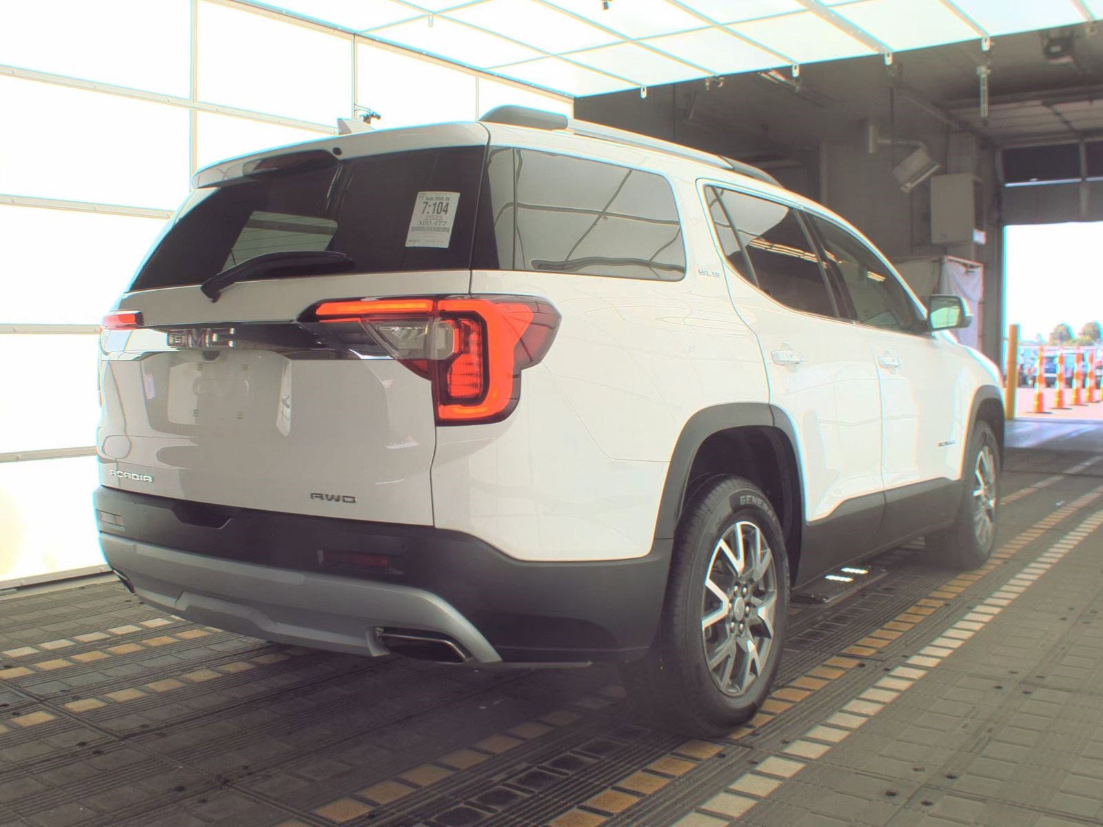 2023 Gmc Acadia SLE photo 4