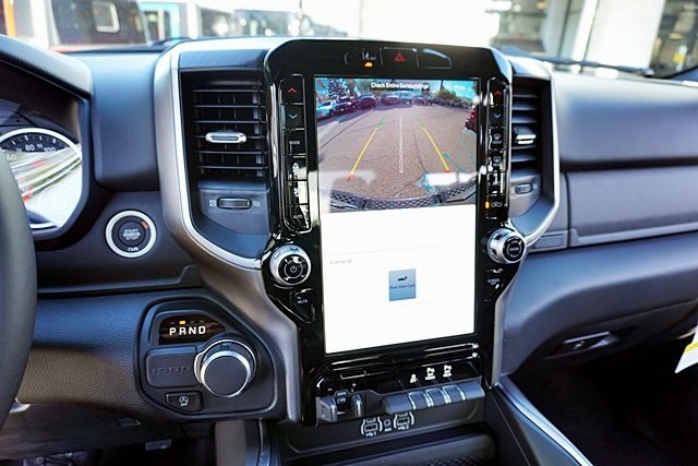 New 2026 Granite Crystal Metallic Clear-Coat Exterior Paint RAM Big Horn/Lone Star image 35