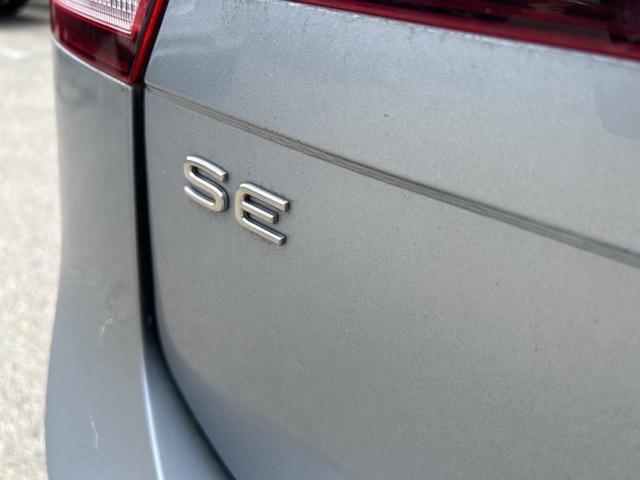 2022 Volkswagen Tiguan SE photo 4