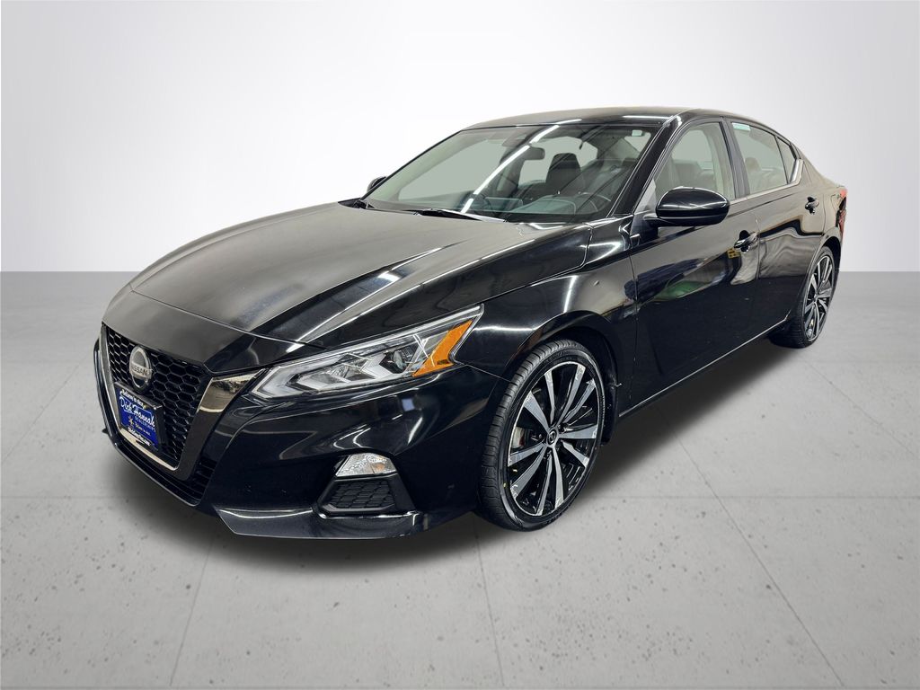 2022 Nissan Altima 2.5 SR photo 2