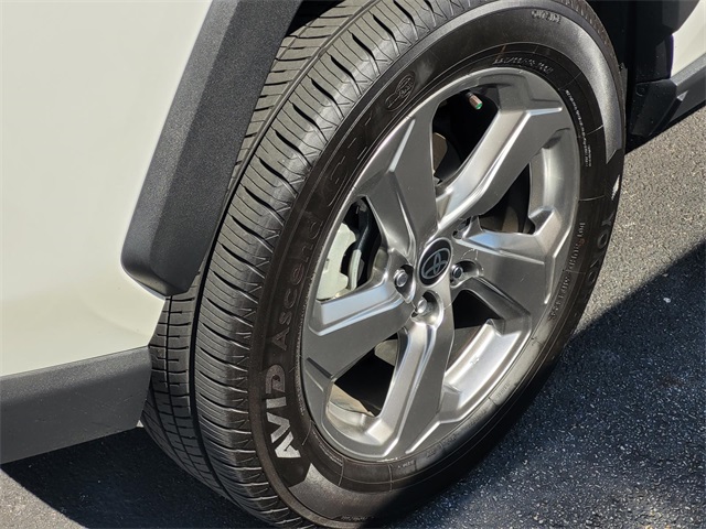 2021 Toyota RAV4 Hybrid Limited photo 3