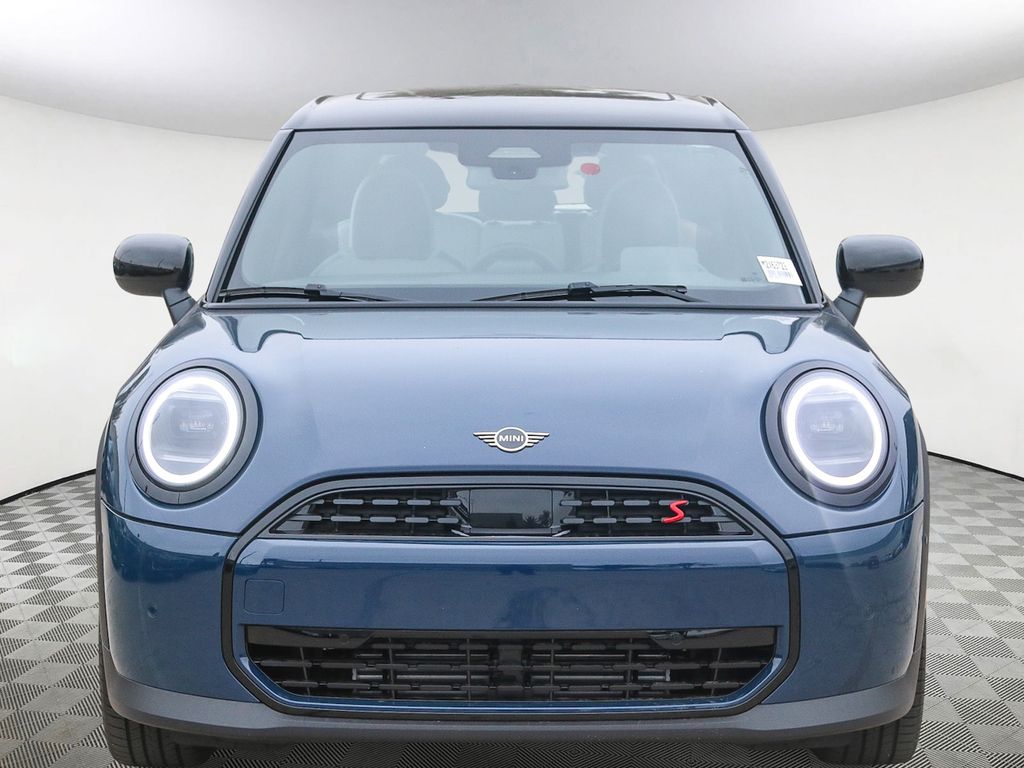 2026 Mini Cooper 4 Door Hardtop Signature photo 2