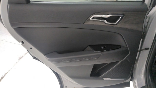 Used 2024 Wolf Gray/Ebony Black Roof Kia X-Pro image 25