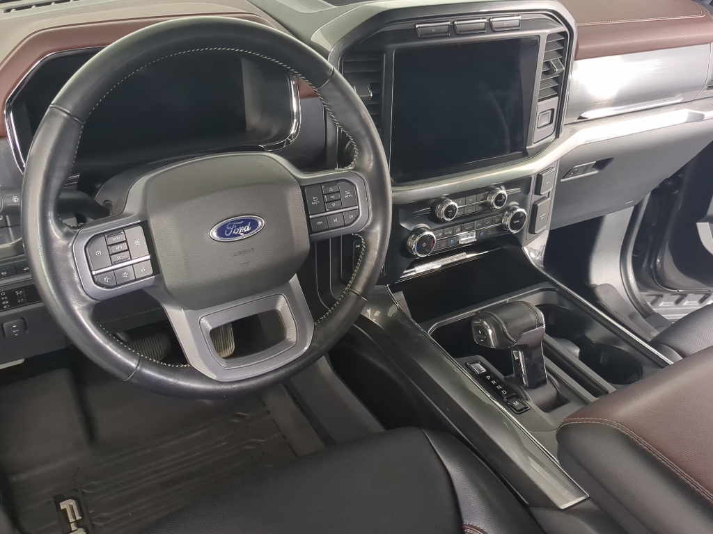 2023 Ford F-150 Lariat photo 17