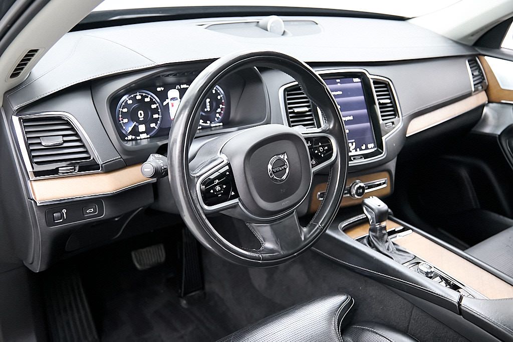 2018 VOLVO XC90 - Image 12