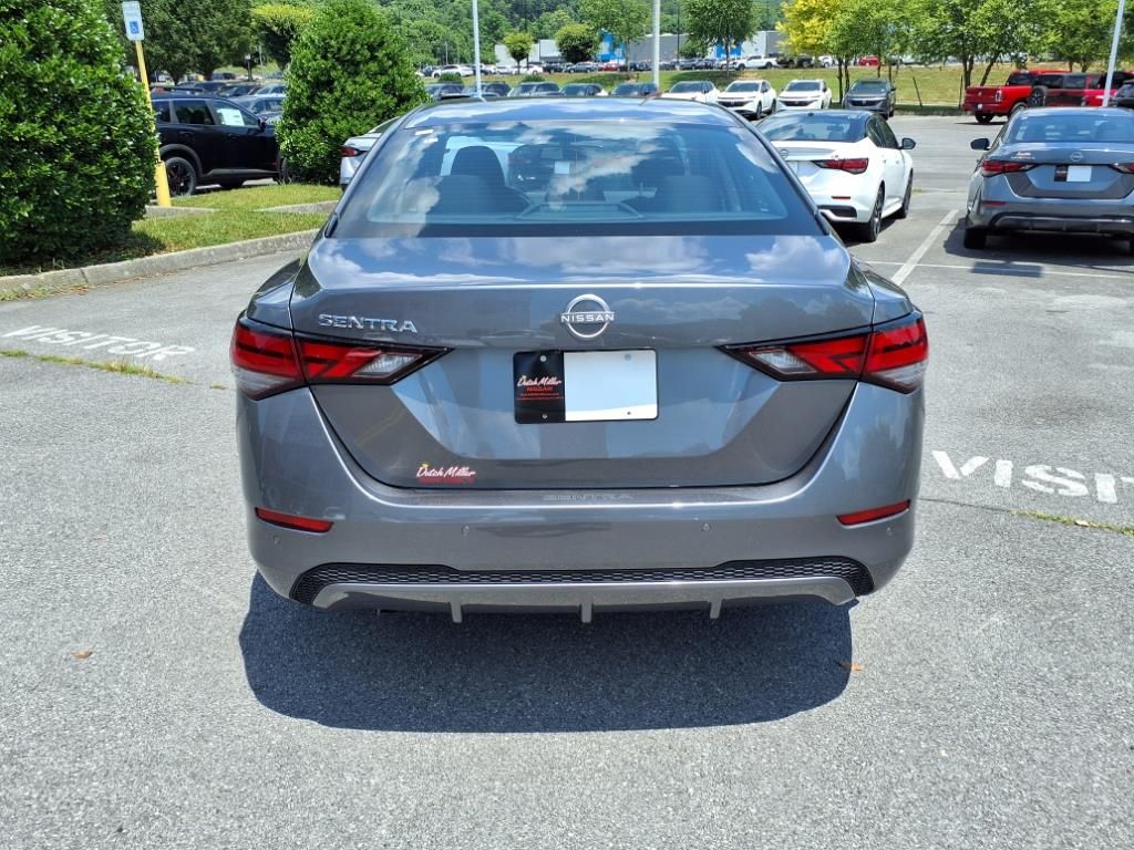 2025 Nissan Sentra S photo 4