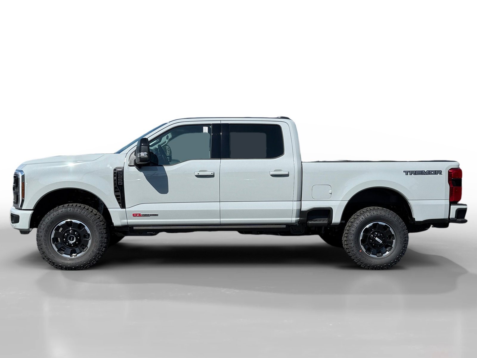 2025 Ford F-250 Lariat photo 2