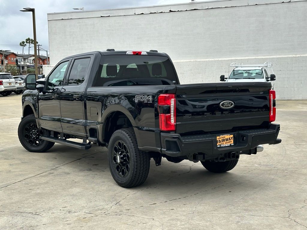 2025 Ford F-250 Lariat photo 4