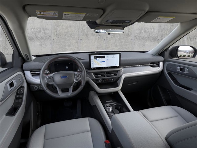 2025 Ford Explorer photo 9