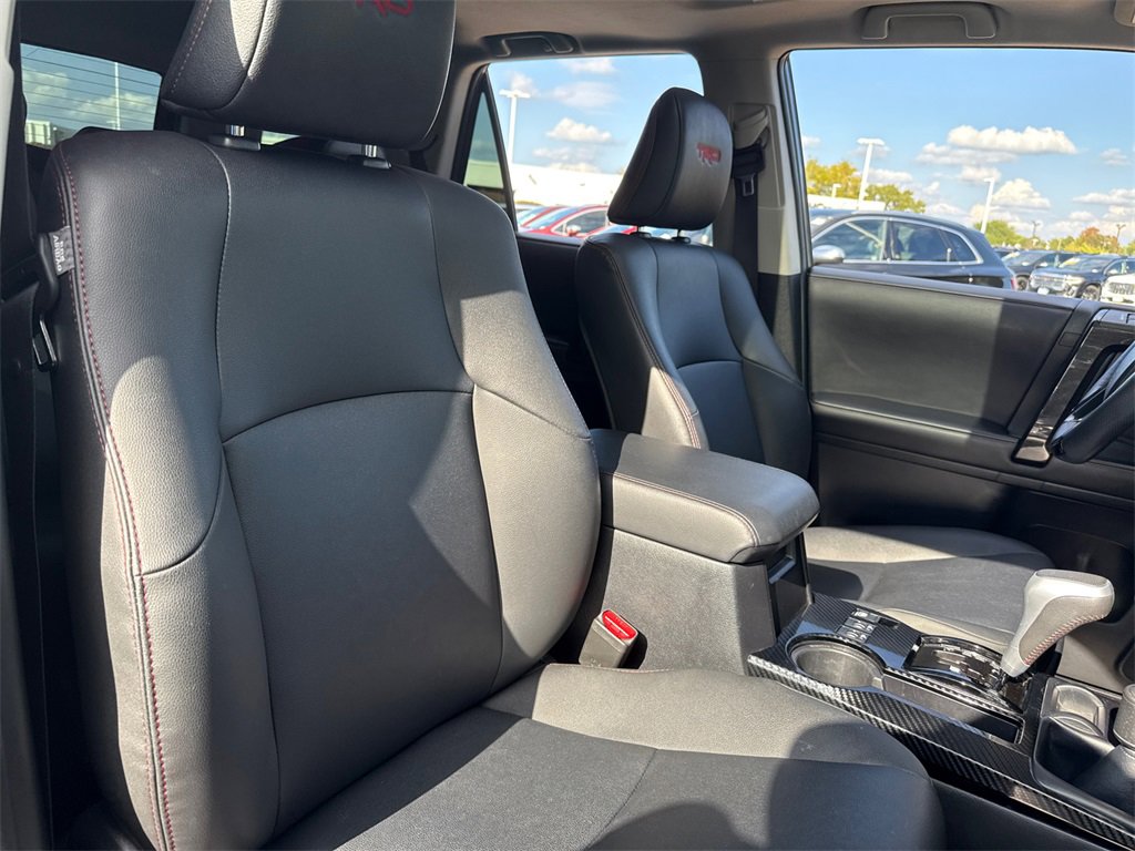 2023 Toyota 4Runner TRD Off-Road photo 36