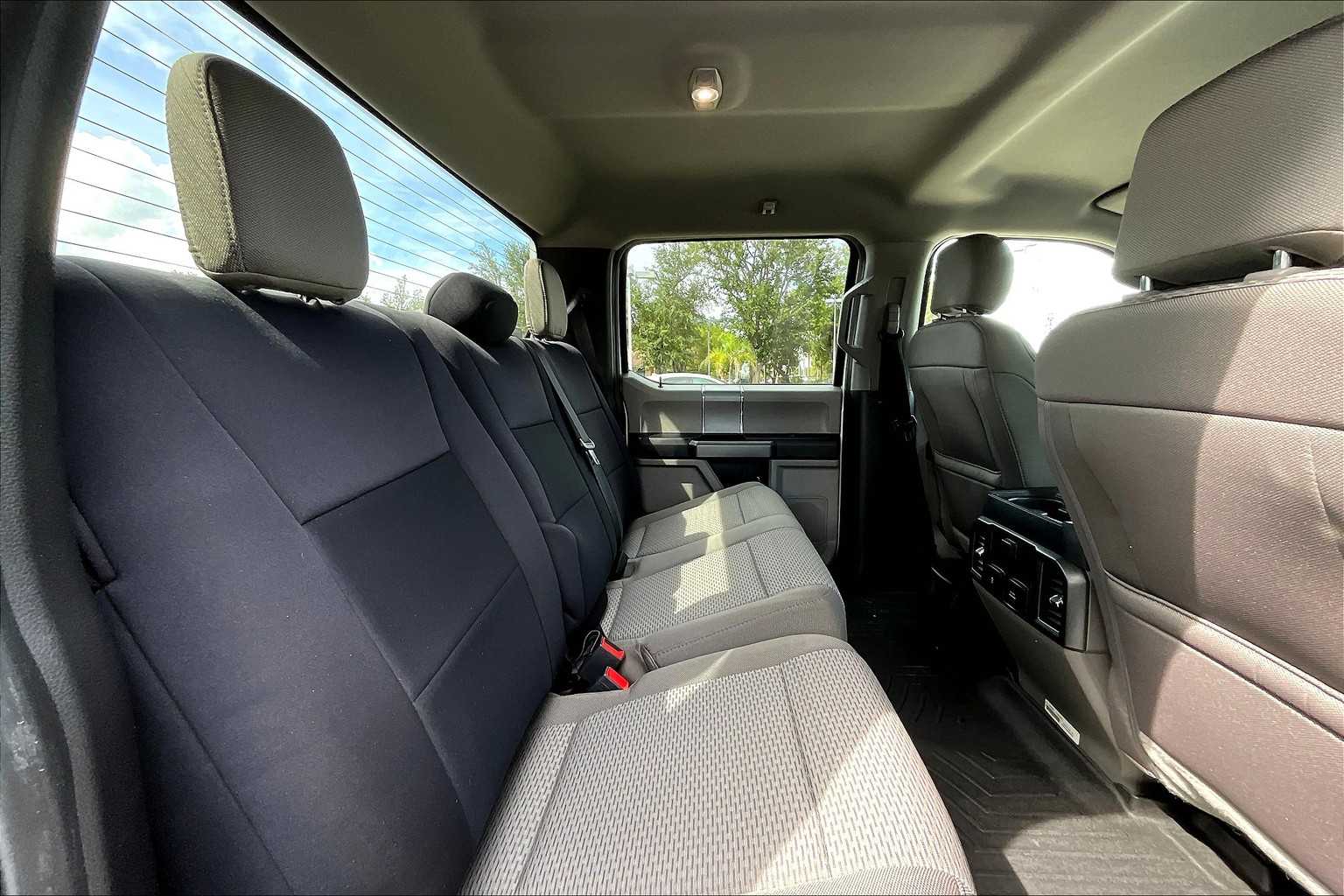 2020 Ford F-250 XLT photo 18