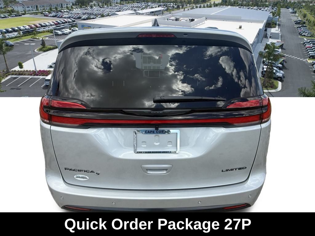 2026 Chrysler Pacifica Limited photo 4
