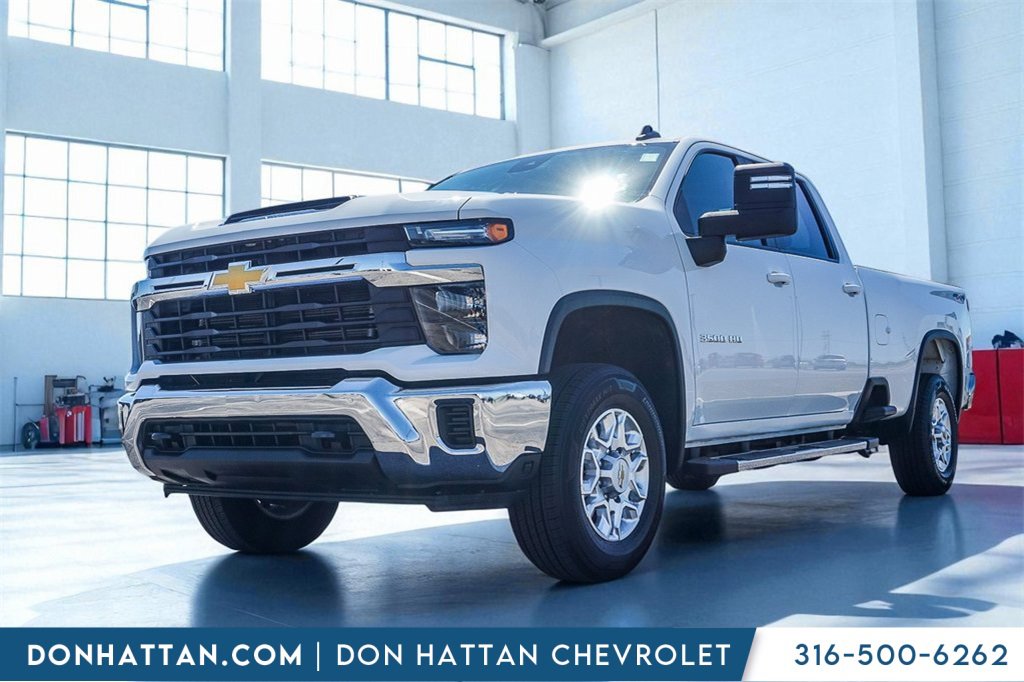2024 Chevrolet Silverado 3500HD LT's photo