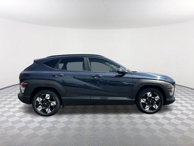 2025 Hyundai Kona SEL photo 2
