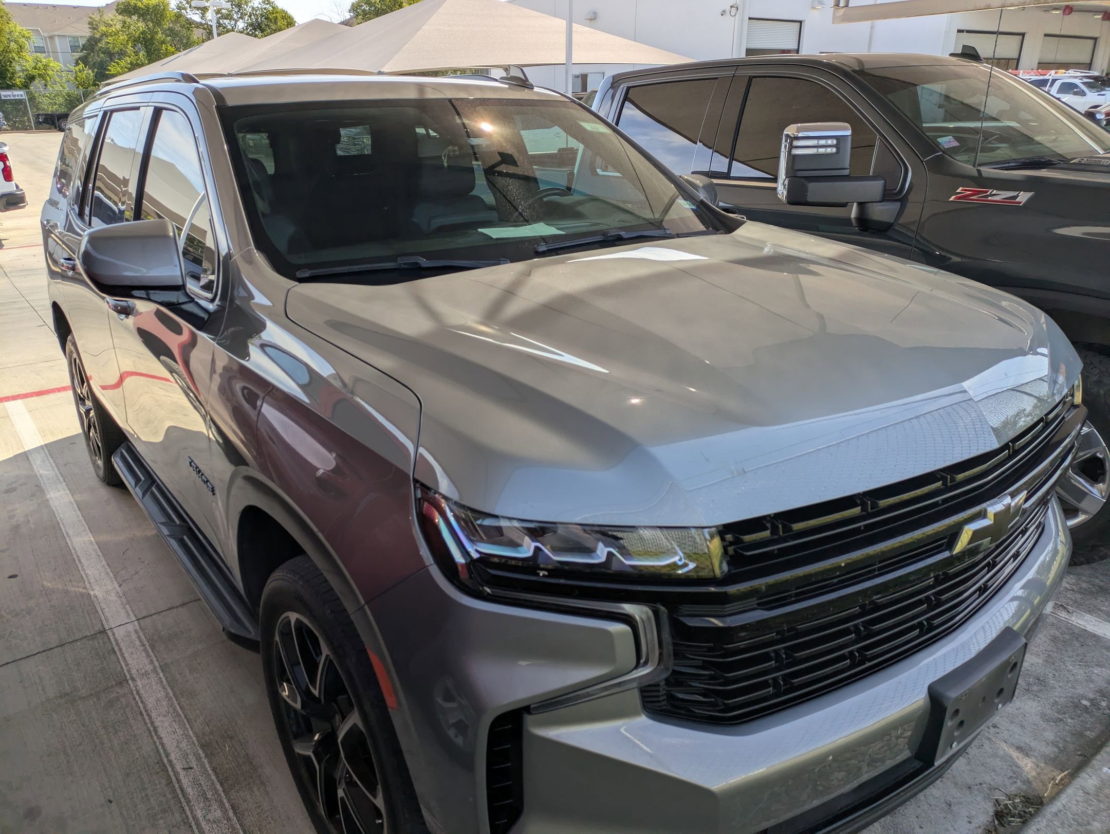 2023 Chevrolet Tahoe RST photo 2