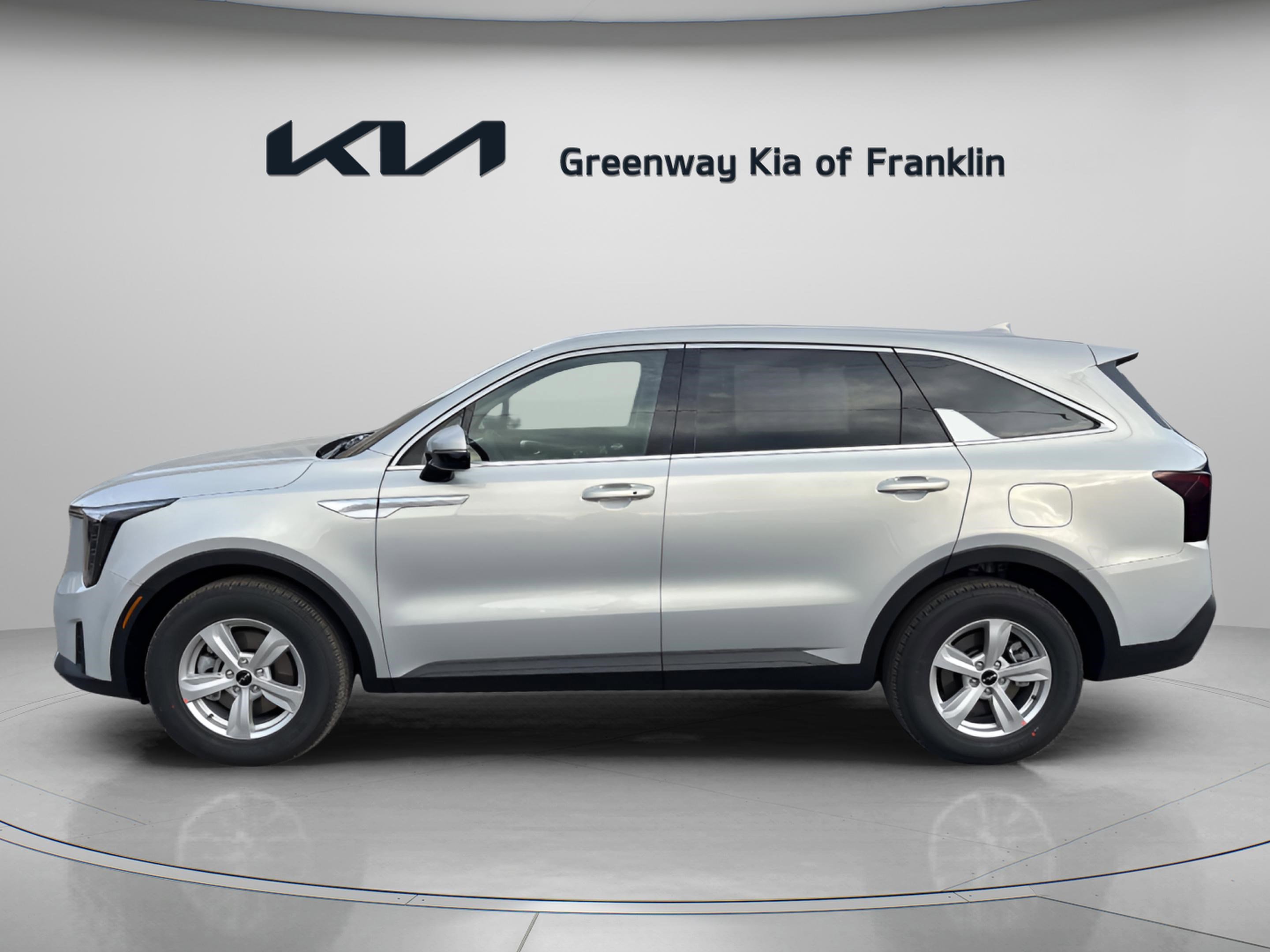 2026 Kia Sorento LX photo 4