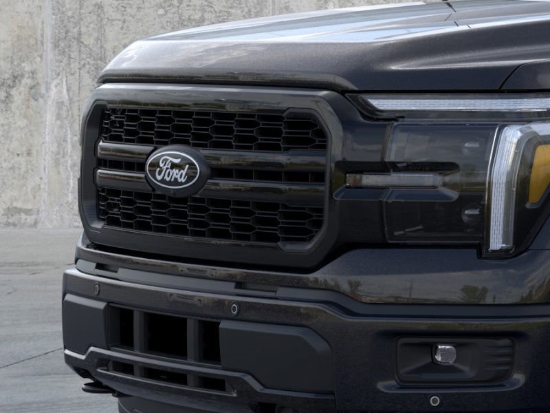 2025 Ford F-150 Lariat photo 17