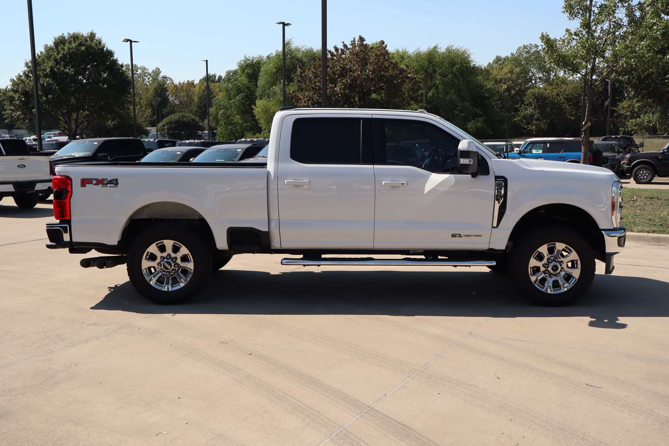 2023 Ford F-250 photo 2