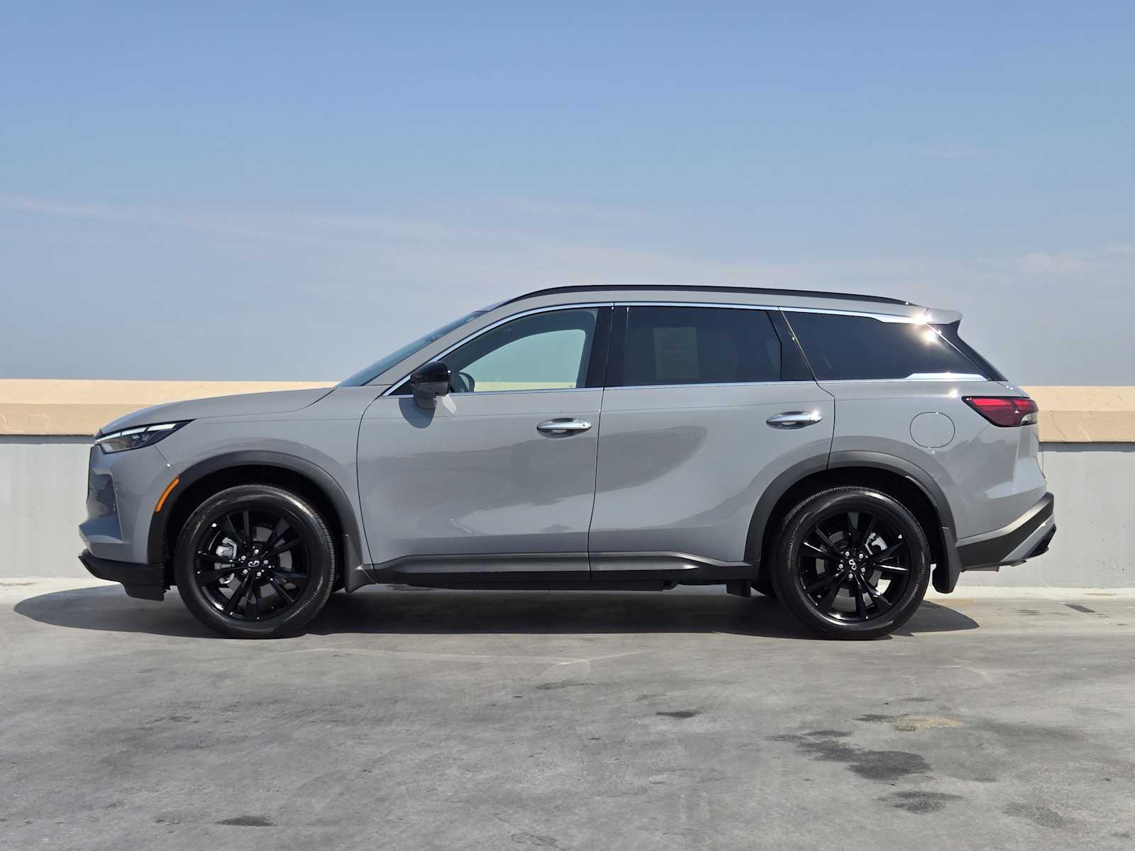2025 Infiniti QX60 Luxe photo 4