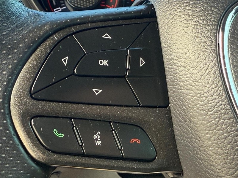 2020 Dodge Challenger SXT AWD photo 15