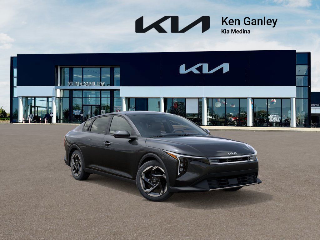 2025 Kia K4 EX photo 8