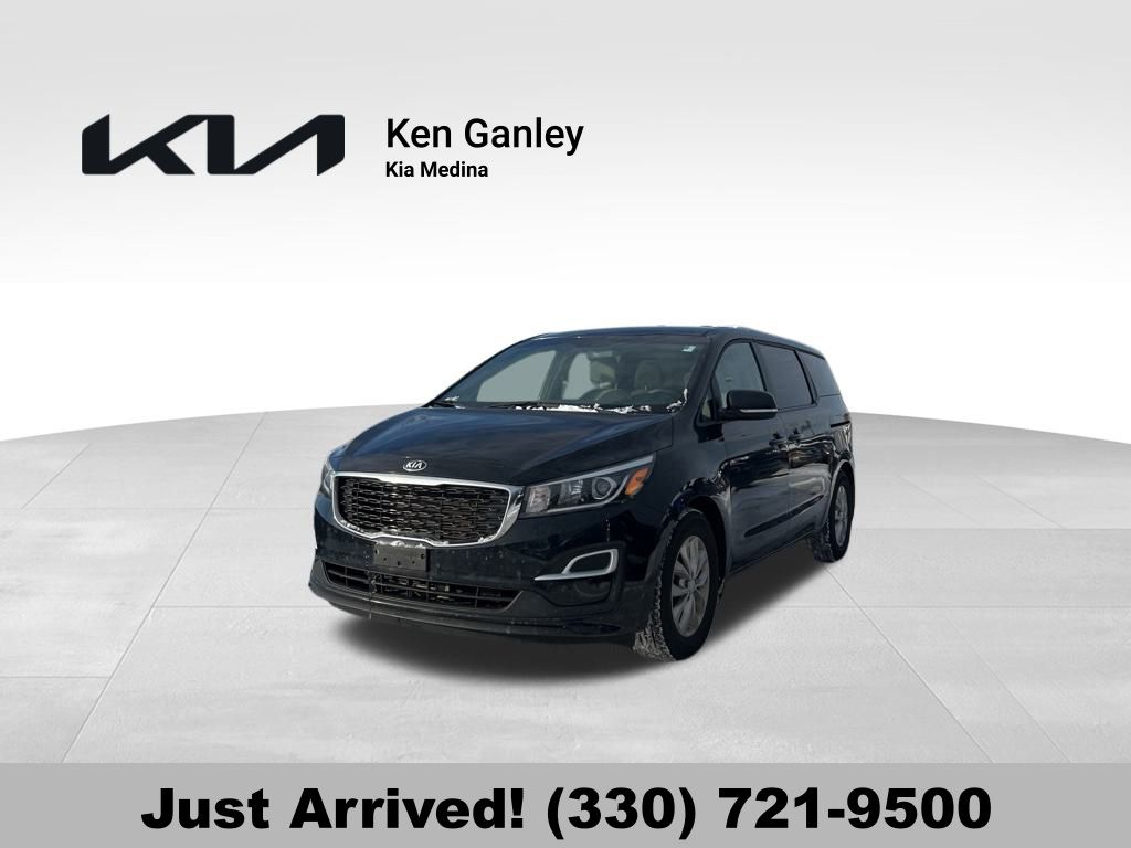 2019 Kia Sedona LX's photo