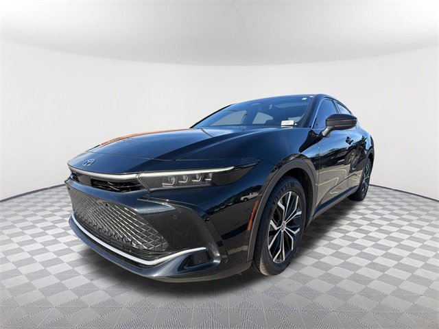 2023 Toyota Crown Limited's photo