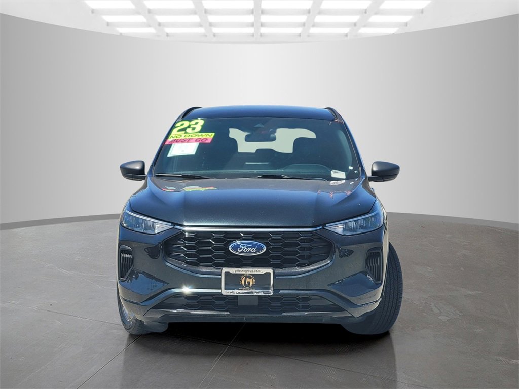 2023 Ford Escape ST-Line photo 2