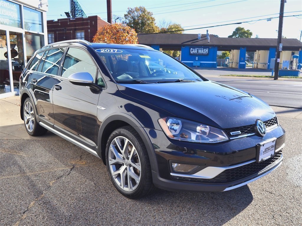 2017 Volkswagen Golf Alltrack TSI SEL 4Motion photo 4