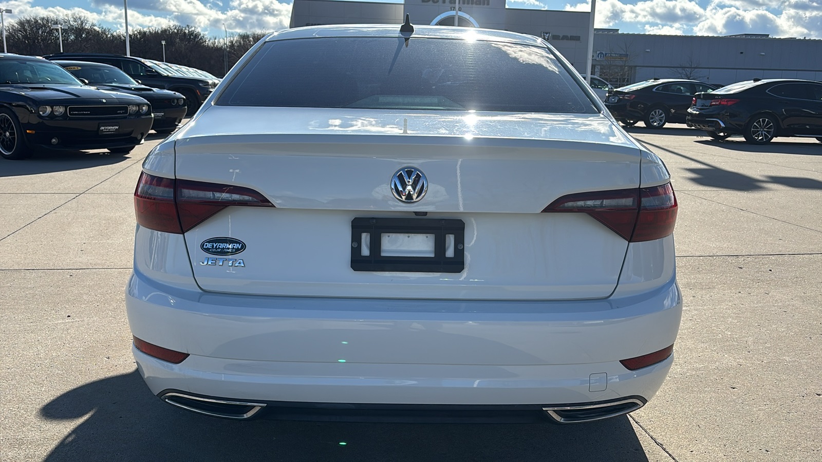 2021 Volkswagen Jetta SEL Premium photo 4