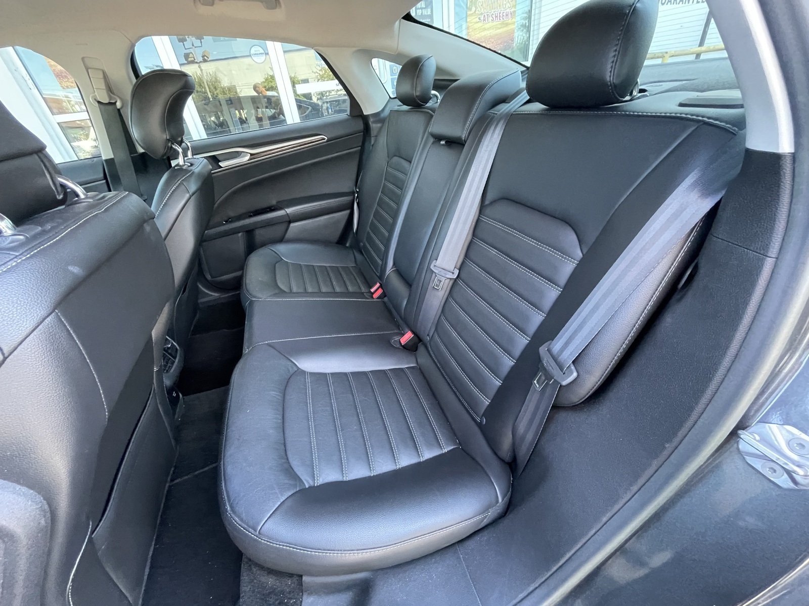 2015 Ford Fusion SE photo 19