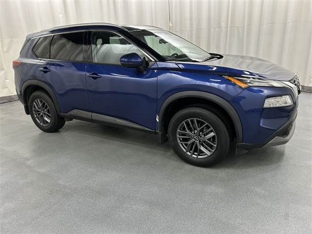 2021 Nissan Rogue SV's photo