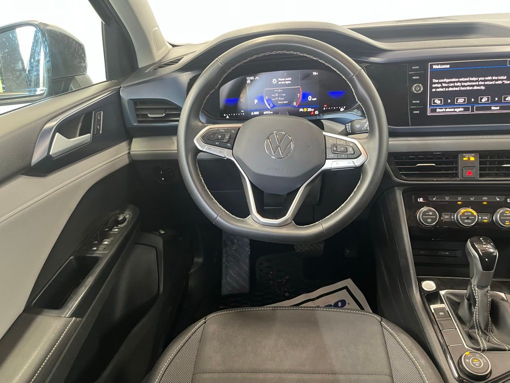 2024 Volkswagen Taos SE photo 19