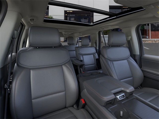 2025 Ford Expedition MAX photo 8