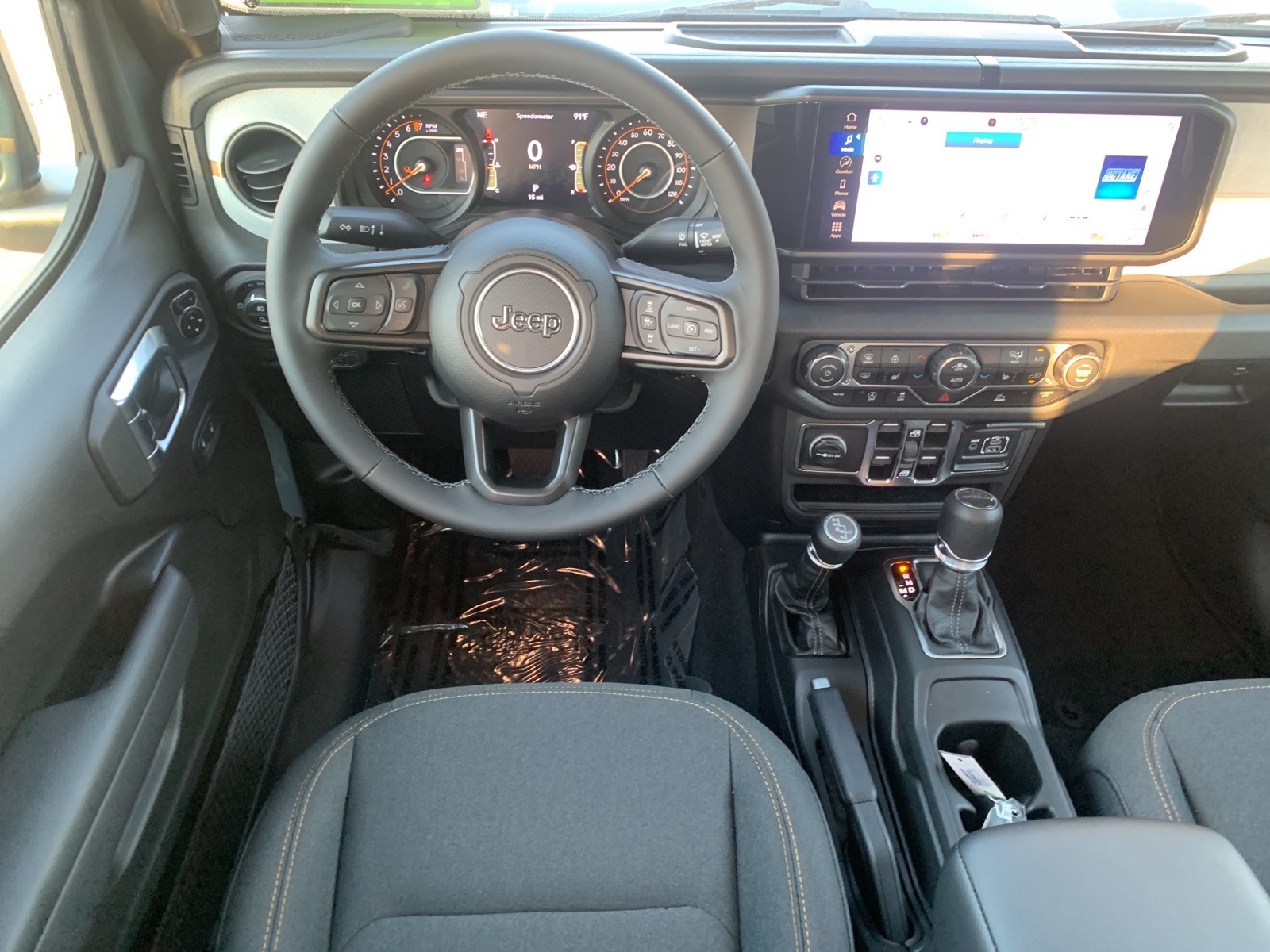 2025 Jeep Gladiator Sport S photo 25