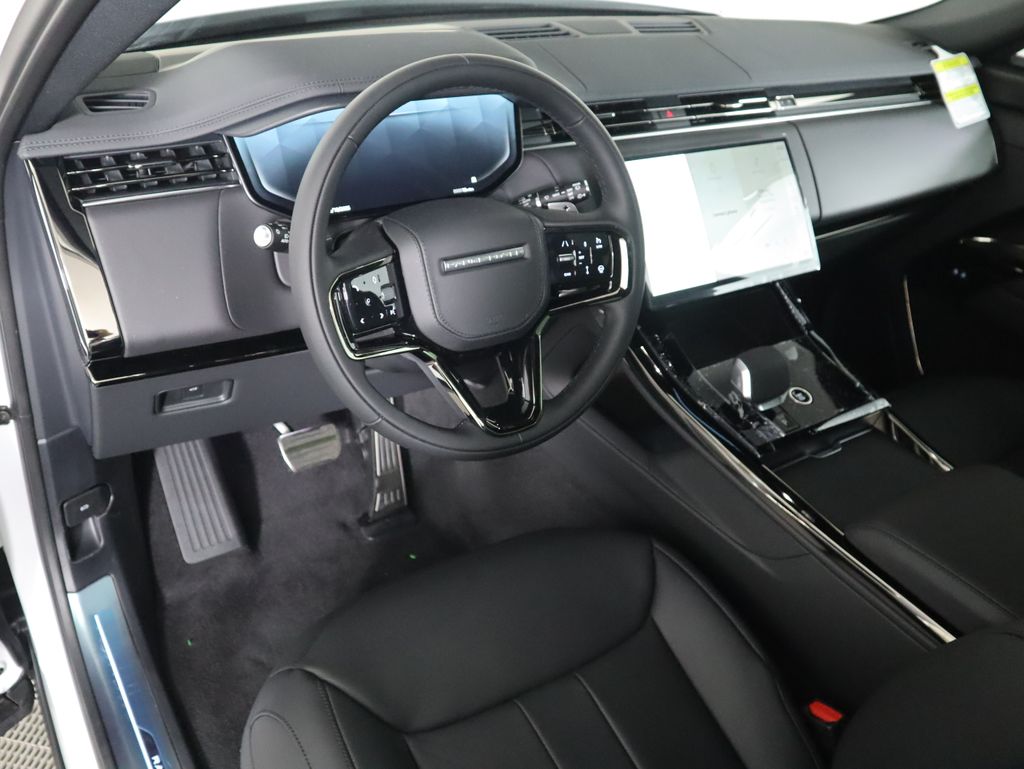 2025 Land Rover Range Rover Sport SE photo 9