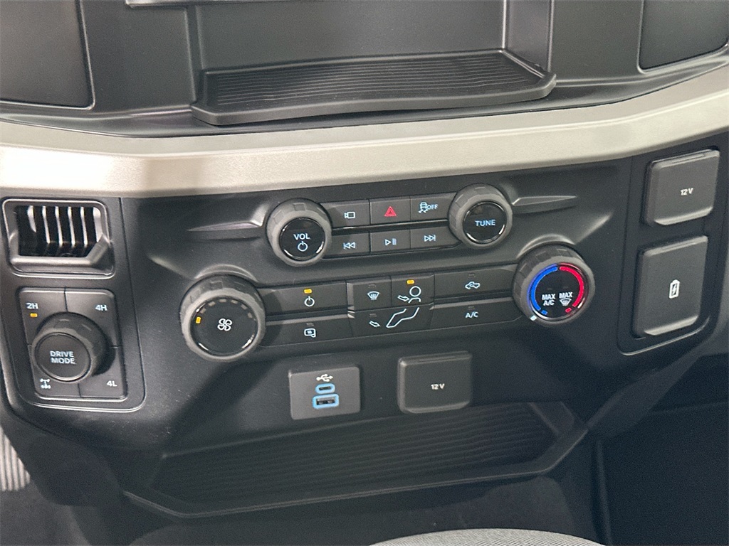 2025 Ford F-250 photo 15