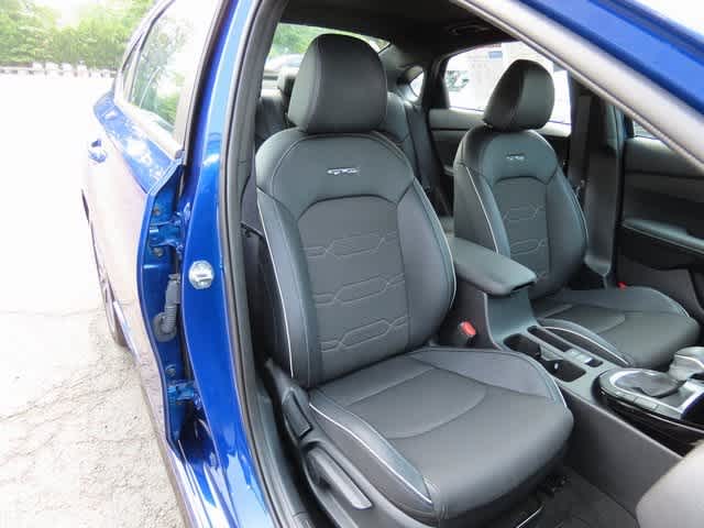 2024 Kia Forte GT-Line photo 16