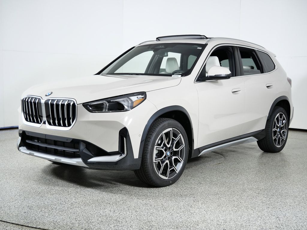 2026 BMW X1 28i's photo