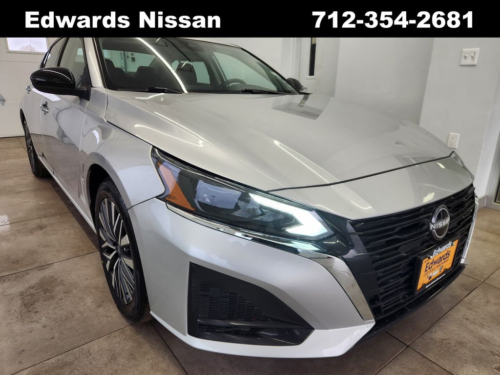 2024 Nissan Altima SV