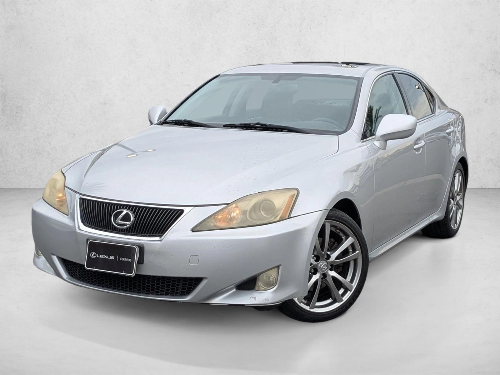2008 Lexus IS 250's photo