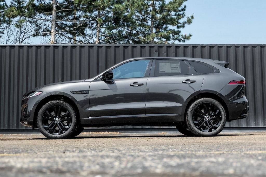 2026 Jaguar F-PACE P250 R-Dynamic S photo 3