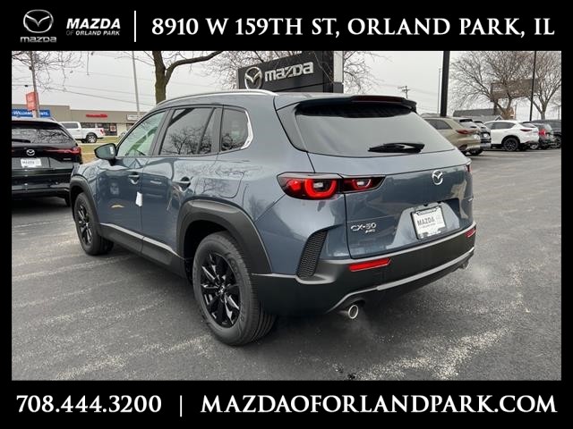 2025 Mazda CX-50 2.5 Select photo 3