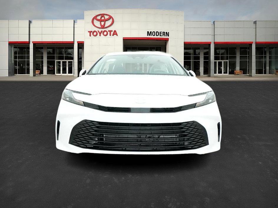 2025 Toyota Camry LE photo 3